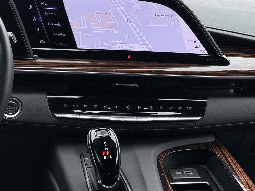 Used 2024 Cadillac Escalade Luxury image 21