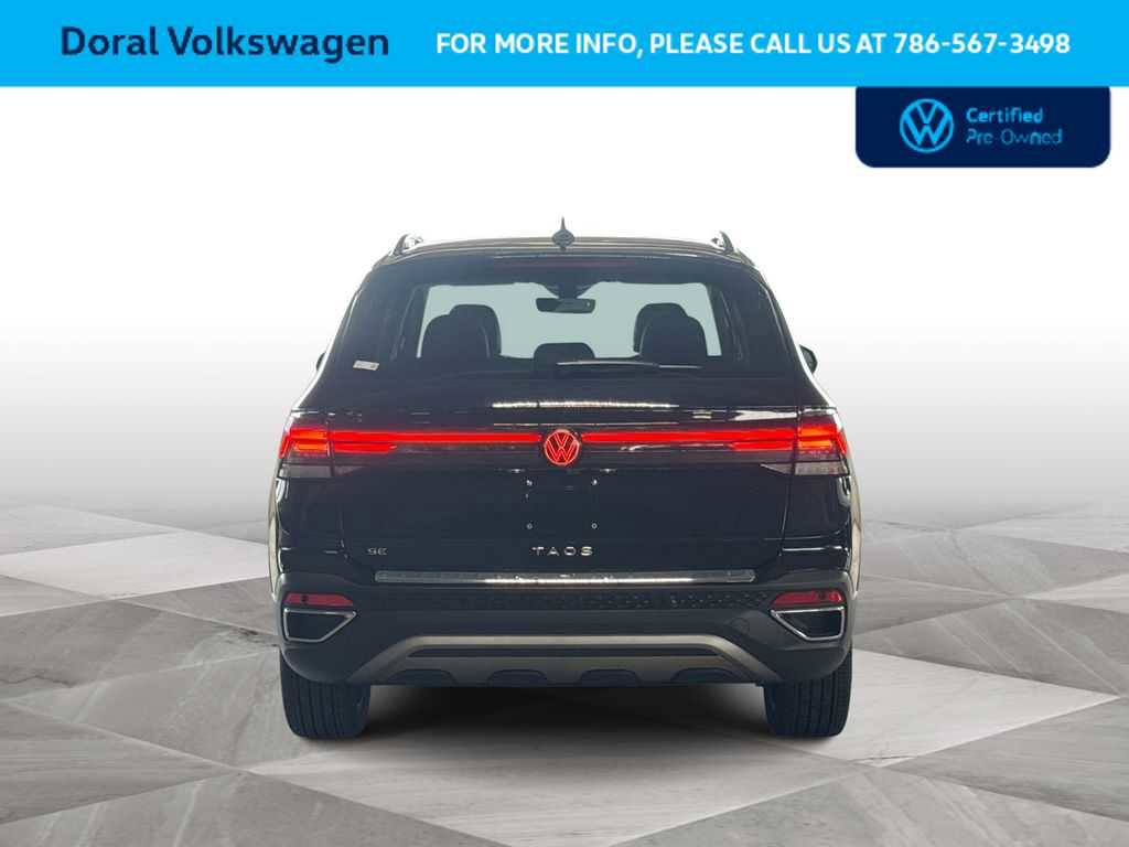 Used 2025 Volkswagen Taos SE FWD image 7