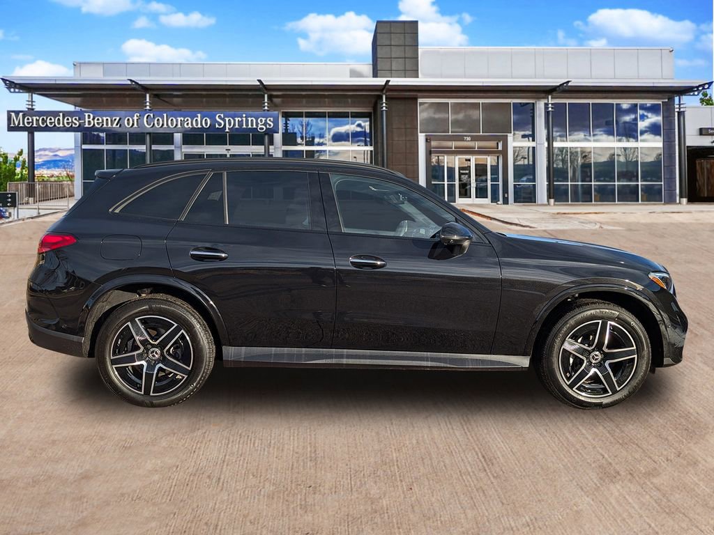 Used 2026 Mercedes-Benz GLC 300 4MATIC image 4
