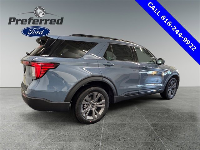 Used 2026 Ford Explorer Active w/ Active Comfort Package image 16