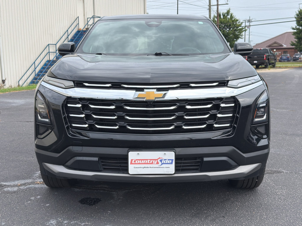 Used 2025 Chevrolet Equinox LT FWD image 3