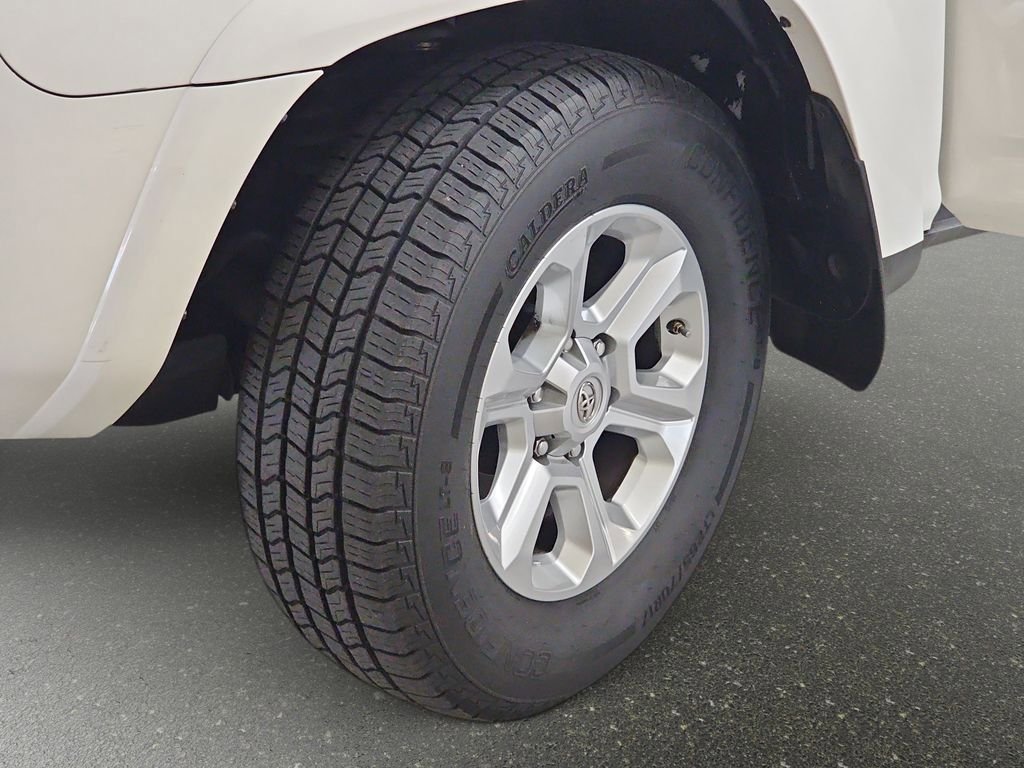 Used 2019 Toyota 4Runner SR5 Premium AWD/4WD image 33