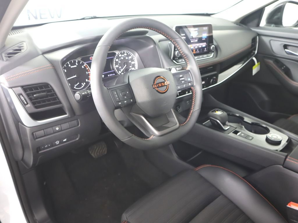 New 2026 Nissan Rogue SV AWD/4WD image 9