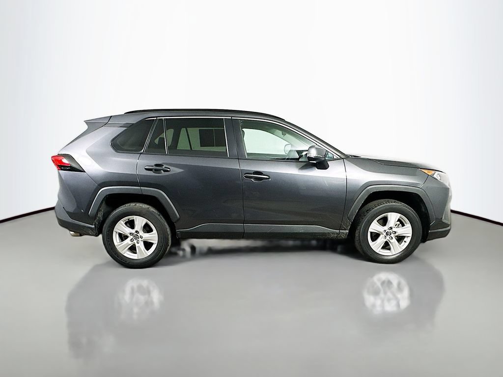 Used 2021 Toyota RAV4 XLE FWD image 7