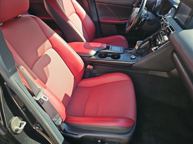 Used 2024 Lexus IS 300 w/ Comfort Package RWD image 19