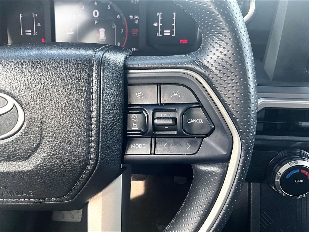 Used 2025 Toyota 4Runner SR5 AWD/4WD image 24