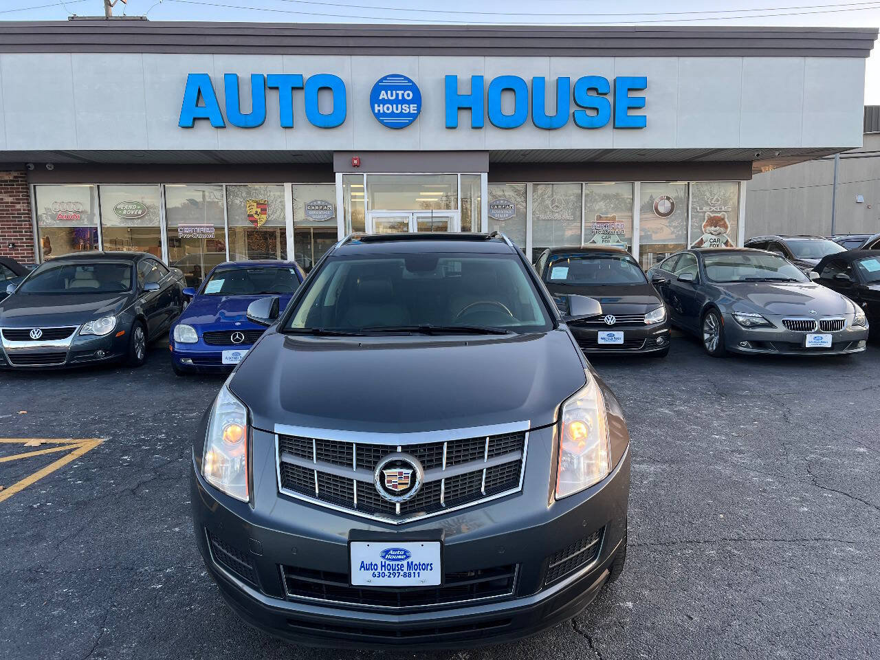 Used 2011 Cadillac SRX Luxury FWD image 2