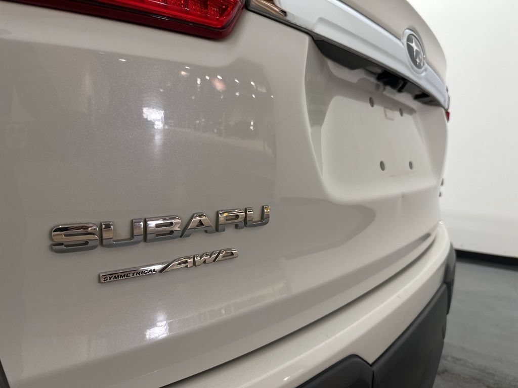 Used 2022 Subaru Ascent Limited w/ Technology Package AWD/4WD image 11