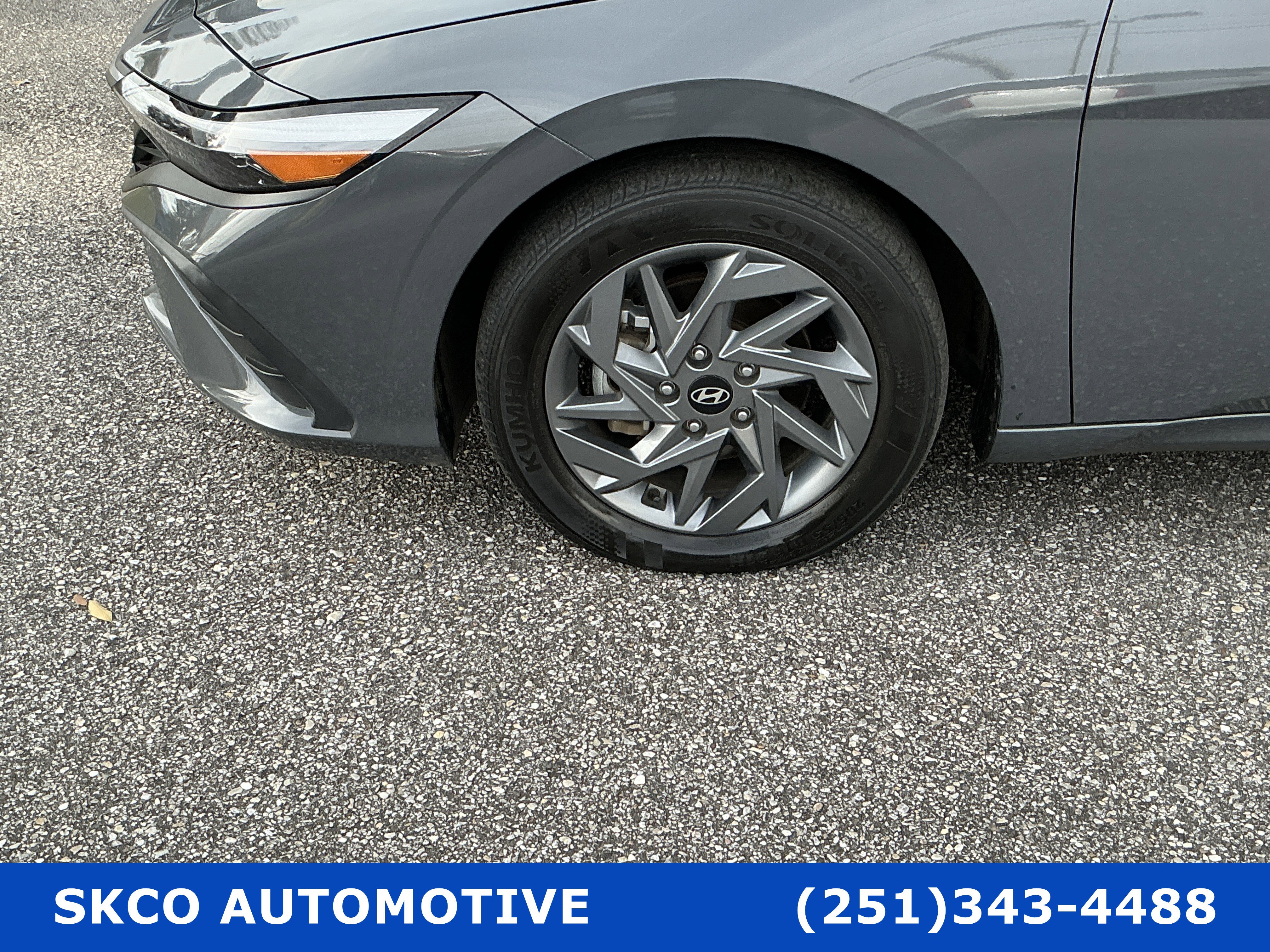 Used 2024 Hyundai Elantra SEL FWD image 9