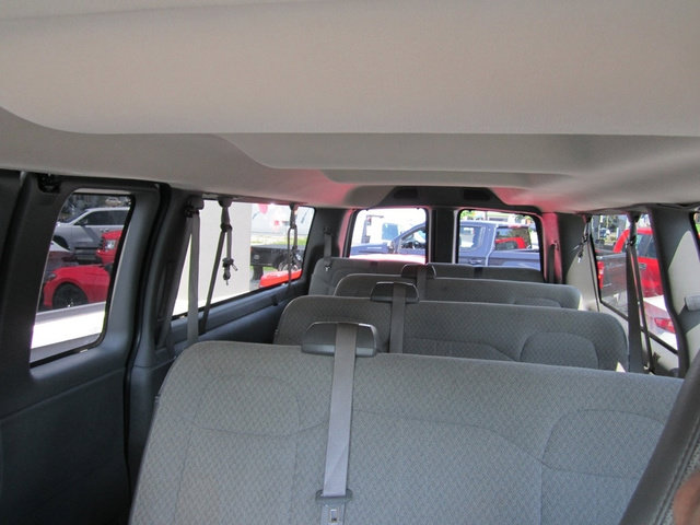 Used 2025 GMC Savana 3500 LT w/ LT Preferred Equipment Group RWD image 19