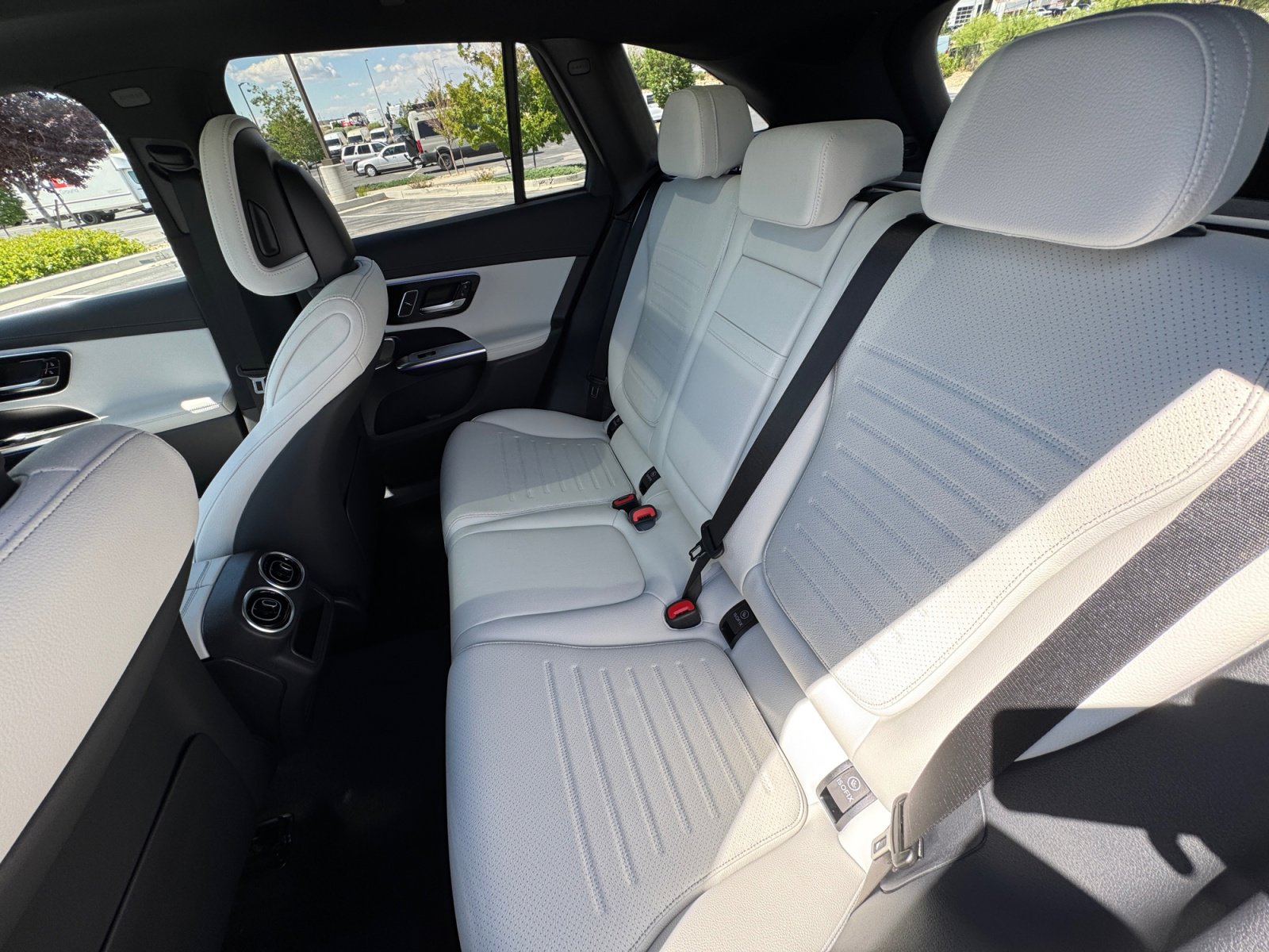 New 2026 Mercedes-Benz GLC 300 4MATIC image 12