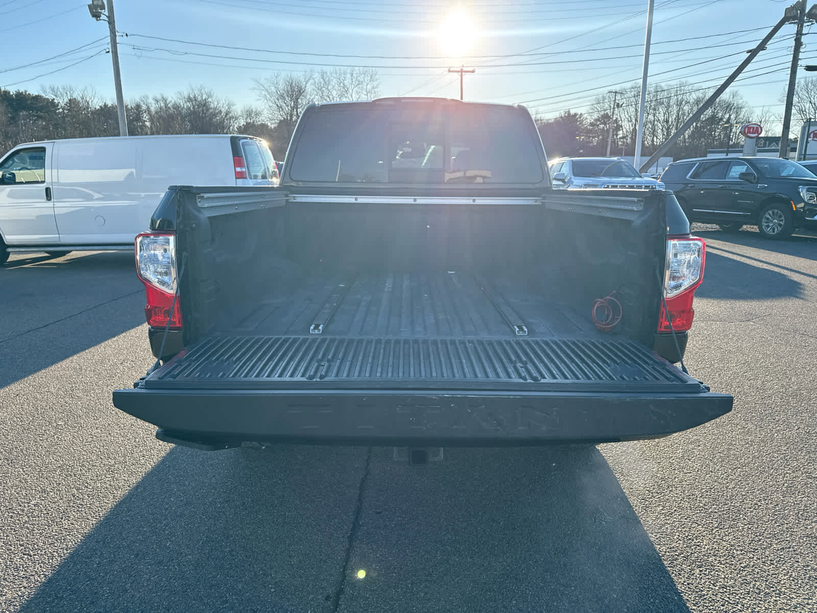 Used 2017 Nissan Titan PRO-4X image 10
