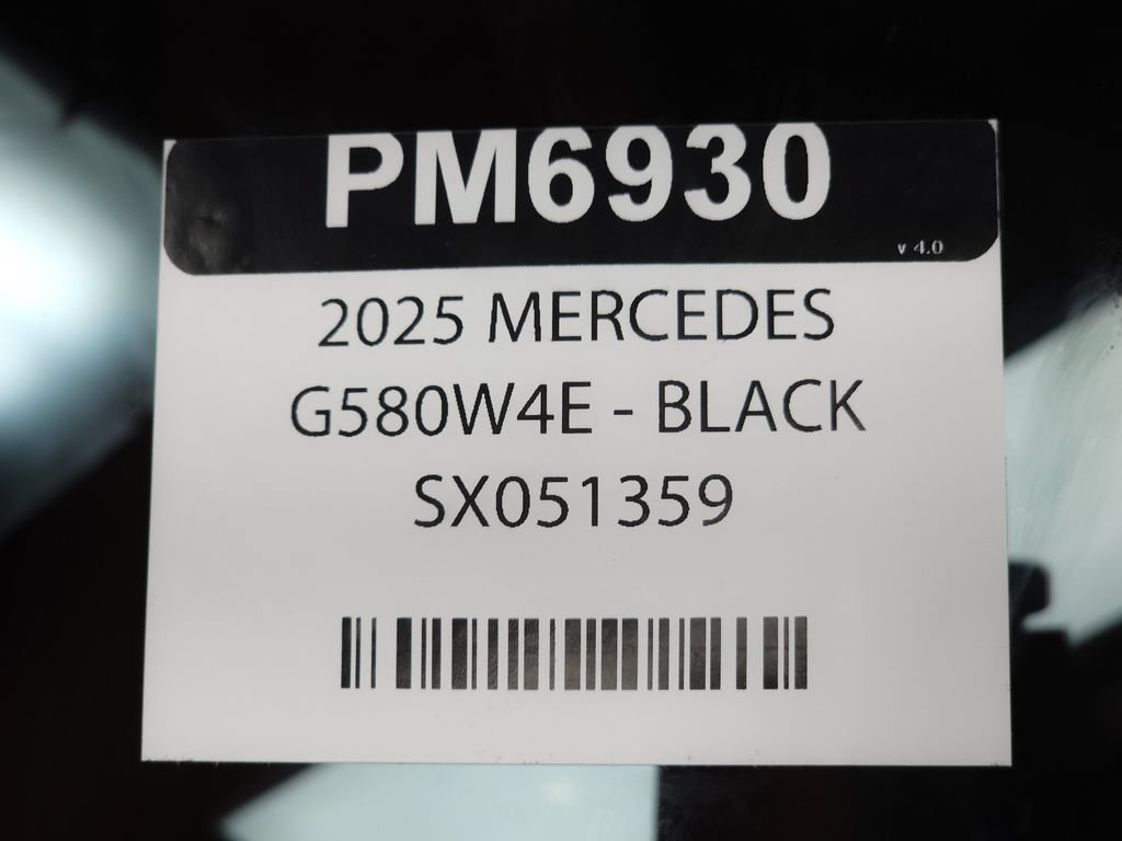 Certified 2025 Mercedes-Benz G 580 w/ Manufactur Interior Package image 38