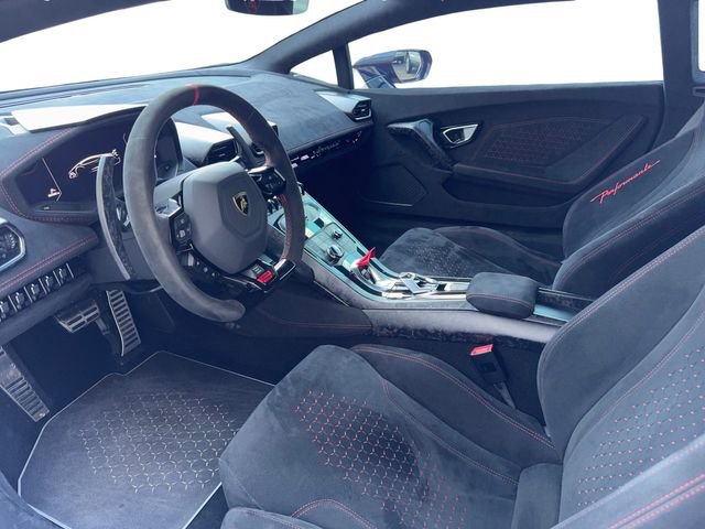 Used 2018 Lamborghini Huracan Performante image 8