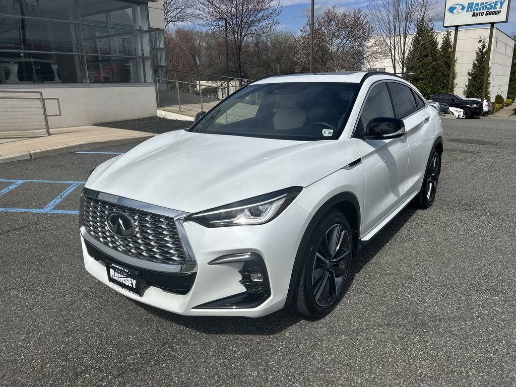 Certified 2025 INFINITI QX55 Luxe w/ Cargo Package image 4