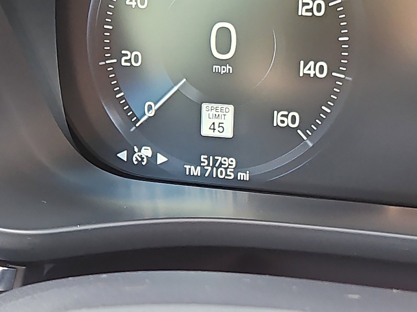 Used 2021 Volvo XC60 T6 R-Design image 21