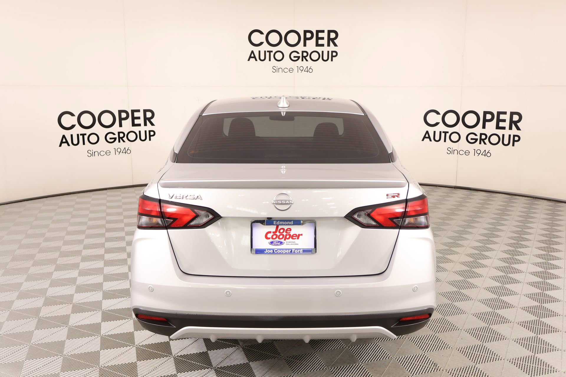 Used 2025 Nissan Versa SR w/ Trunk Package FWD image 21