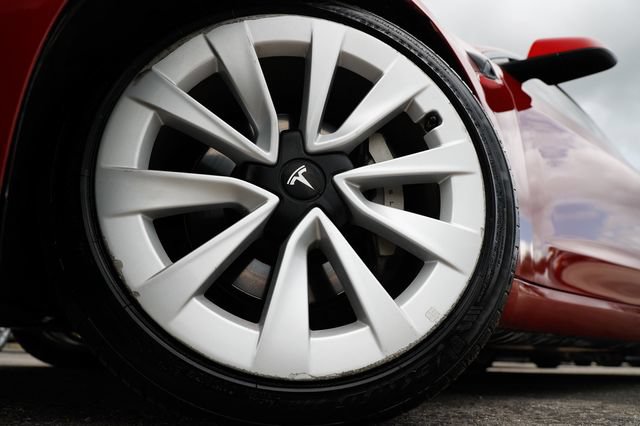 Used 2022 Tesla Model 3 Standard Range RWD image 31