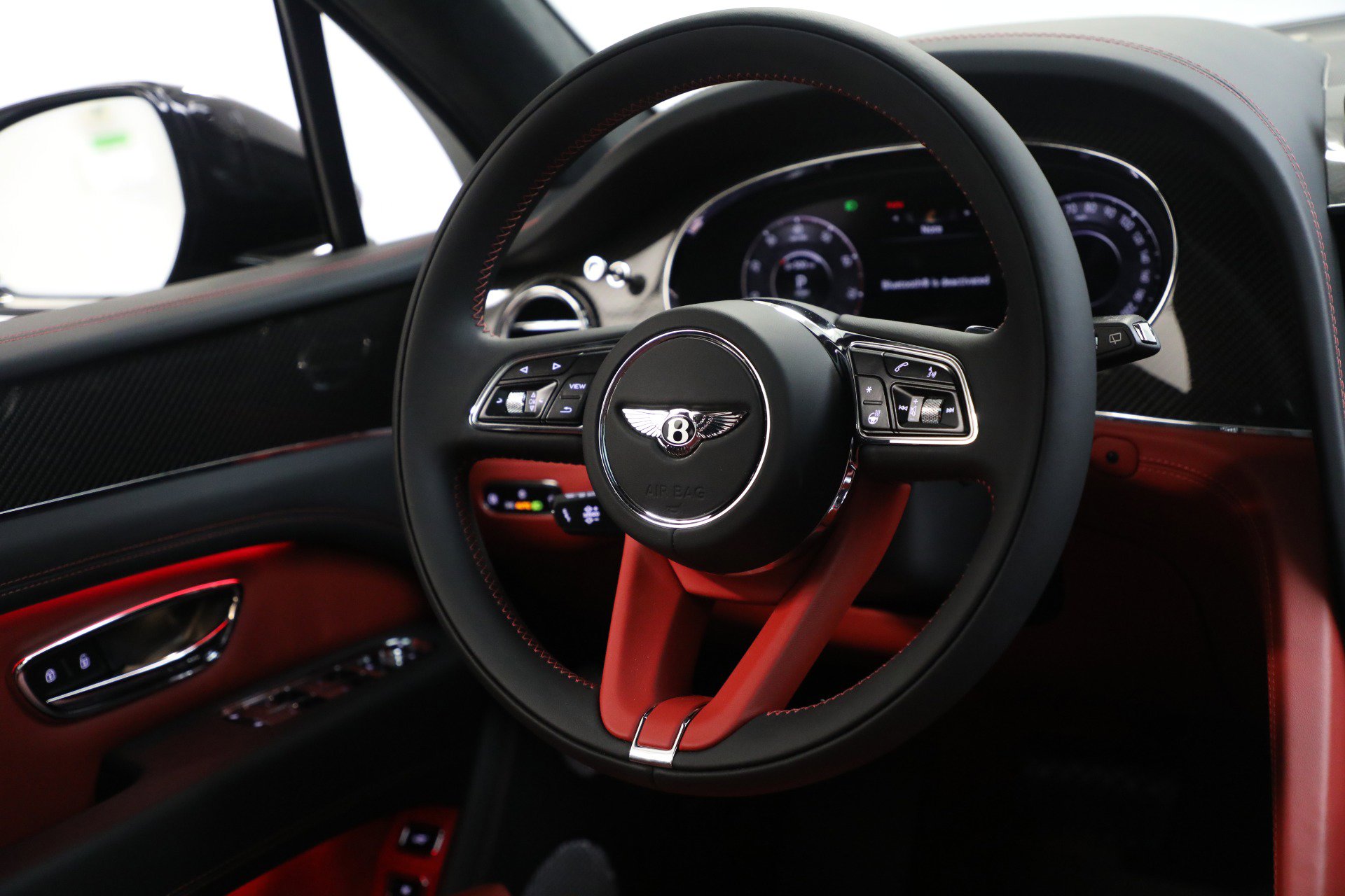 New 2025 Bentley Bentayga image 39