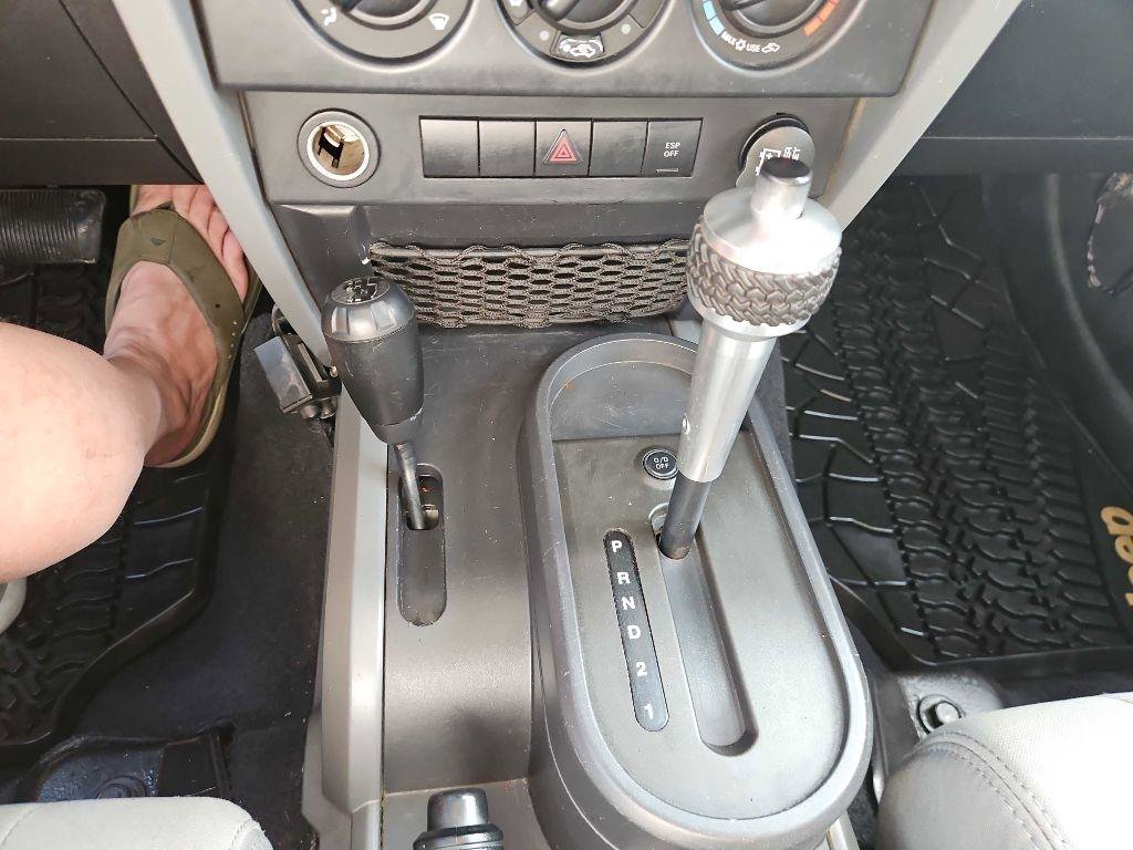 Used 2009 Jeep Wrangler Unlimited X w/ Trailer Tow Group AWD/4WD image 30