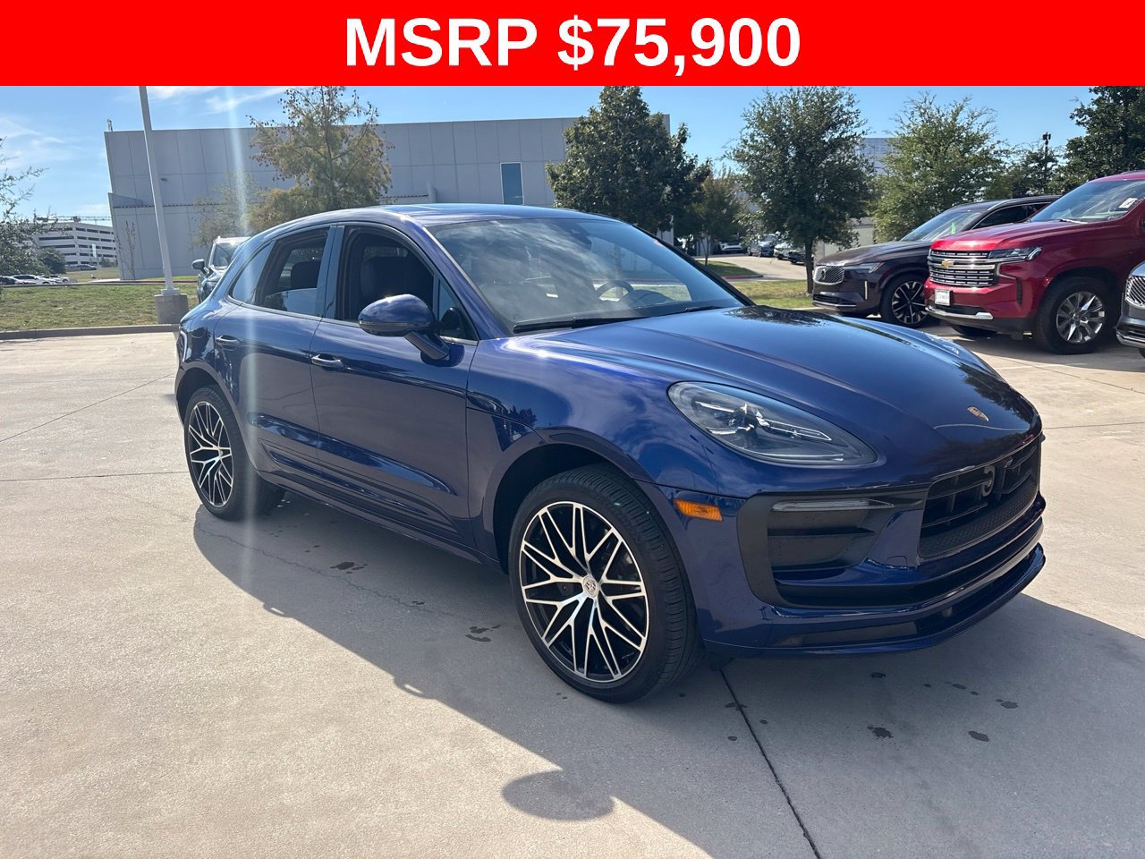 Used 2024 Porsche Macan w/ Premium Plus Package AWD/4WD image 4