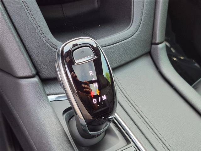 Used 2025 Cadillac XT6 Luxury FWD image 11