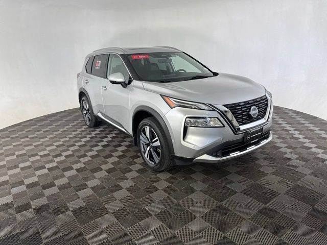 Certified 2022 Nissan Rogue Platinum w/ Head-Up Display Package
