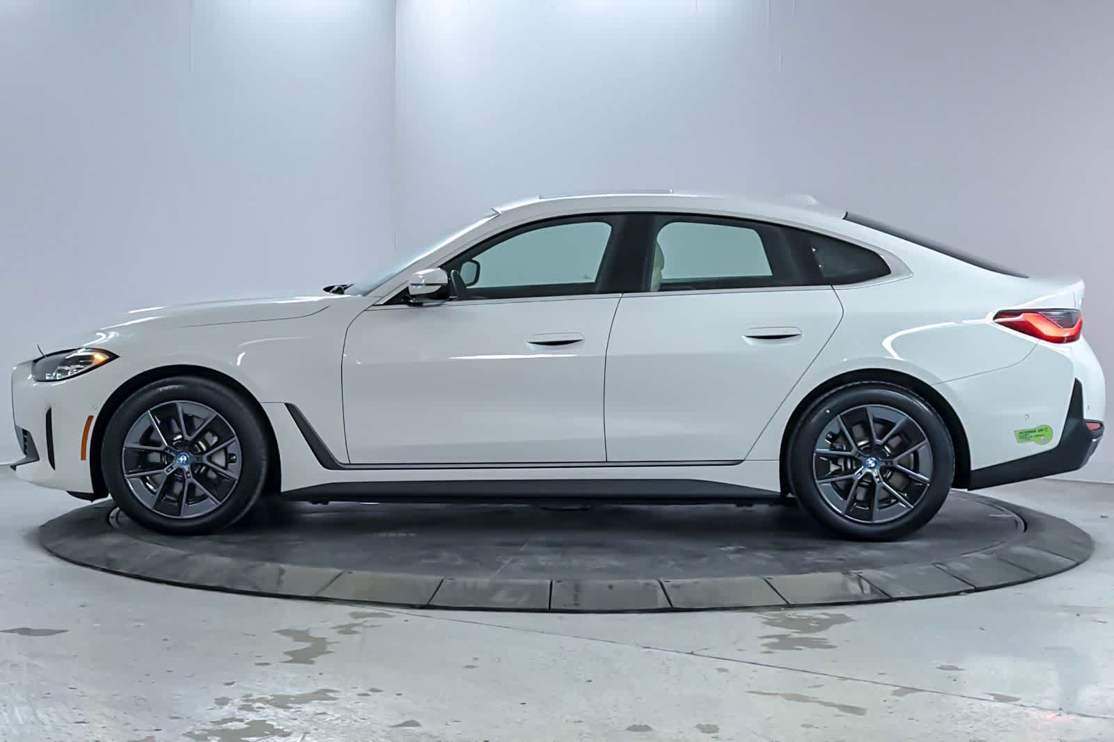 Used 2023 BMW i4 eDrive35 RWD image 5