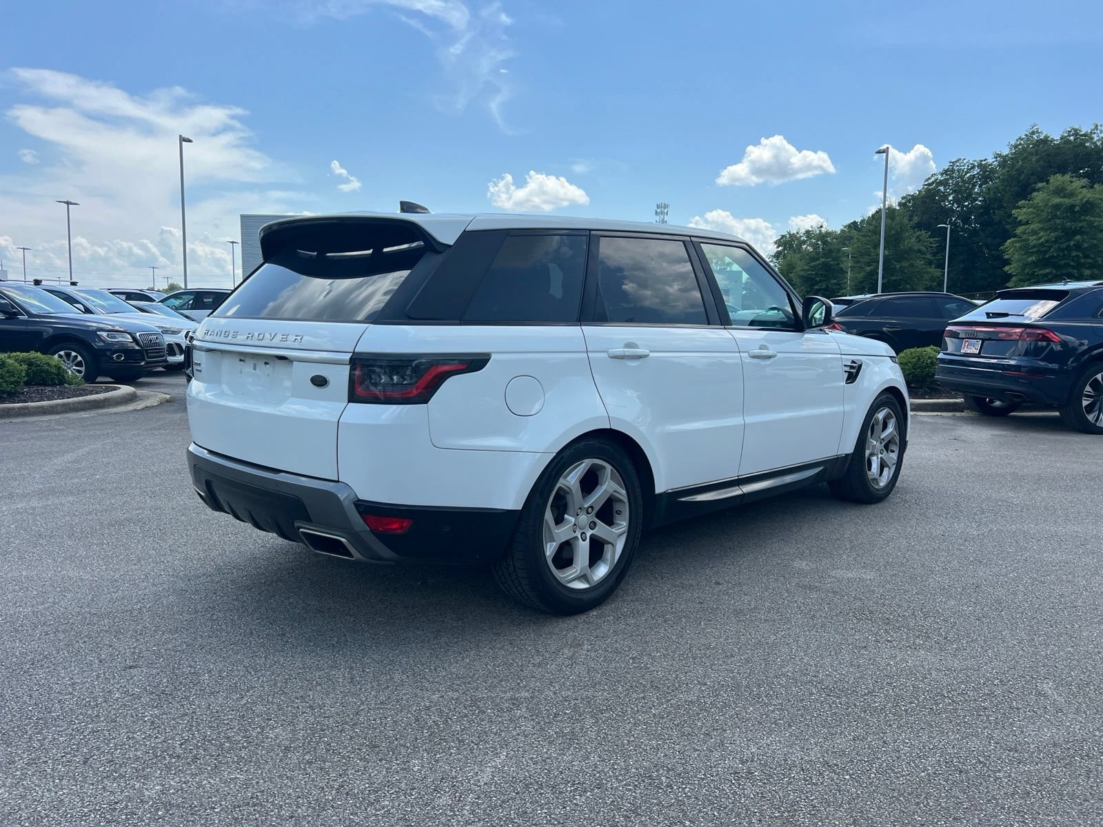Used 2018 Land Rover Range Rover Sport HSE AWD/4WD image 5