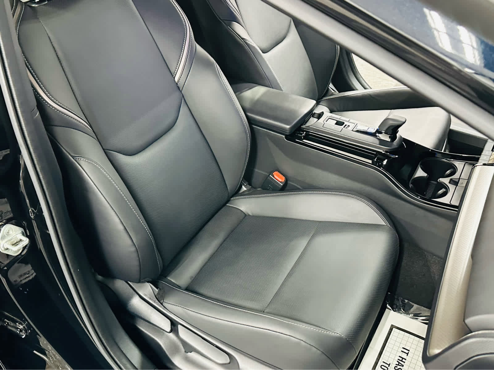 Used 2024 Toyota Prius Limited image 22