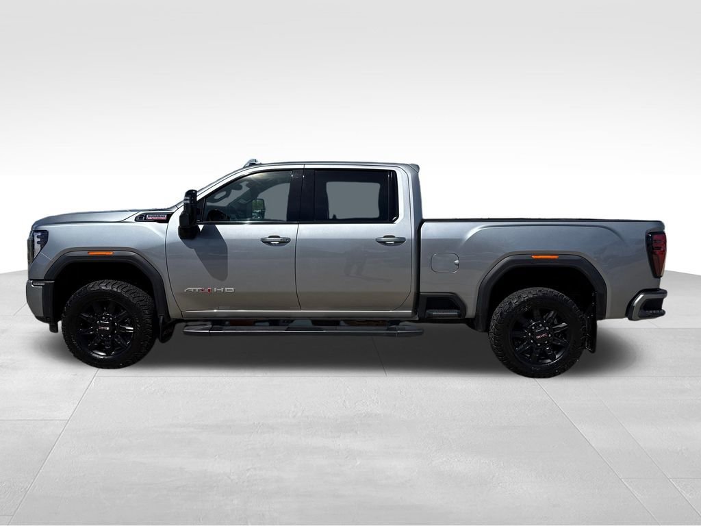 Used 2025 GMC Sierra 2500 AT4 AWD/4WD image 3