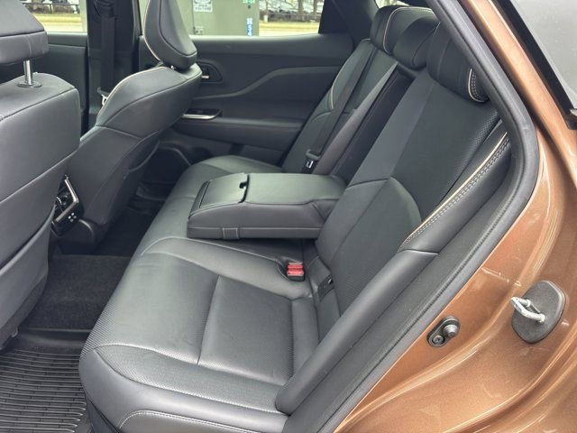 Used 2024 Toyota Crown Platinum AWD/4WD image 15