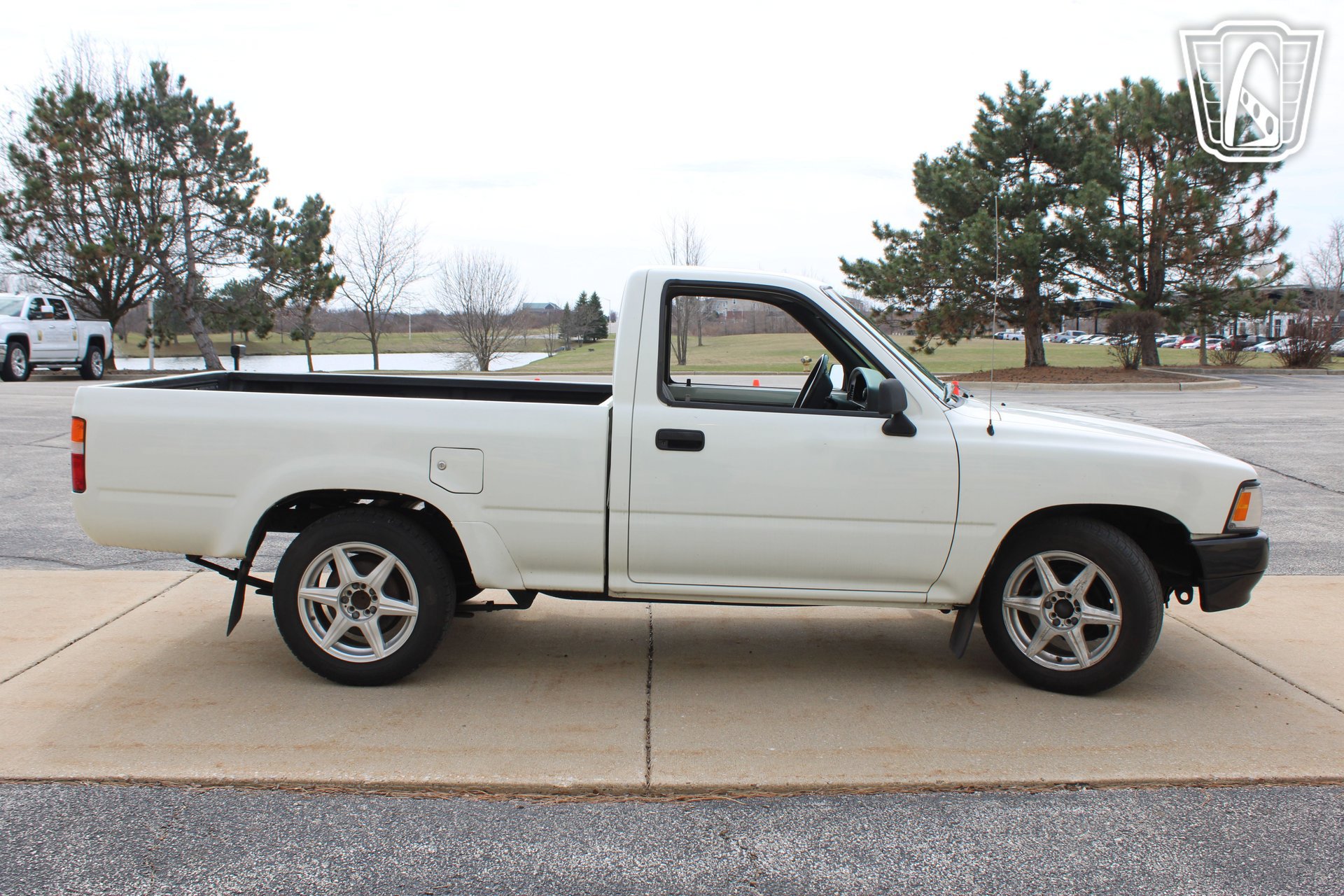 Used 1993 Toyota Pickup 2WD Regular Cab image 16