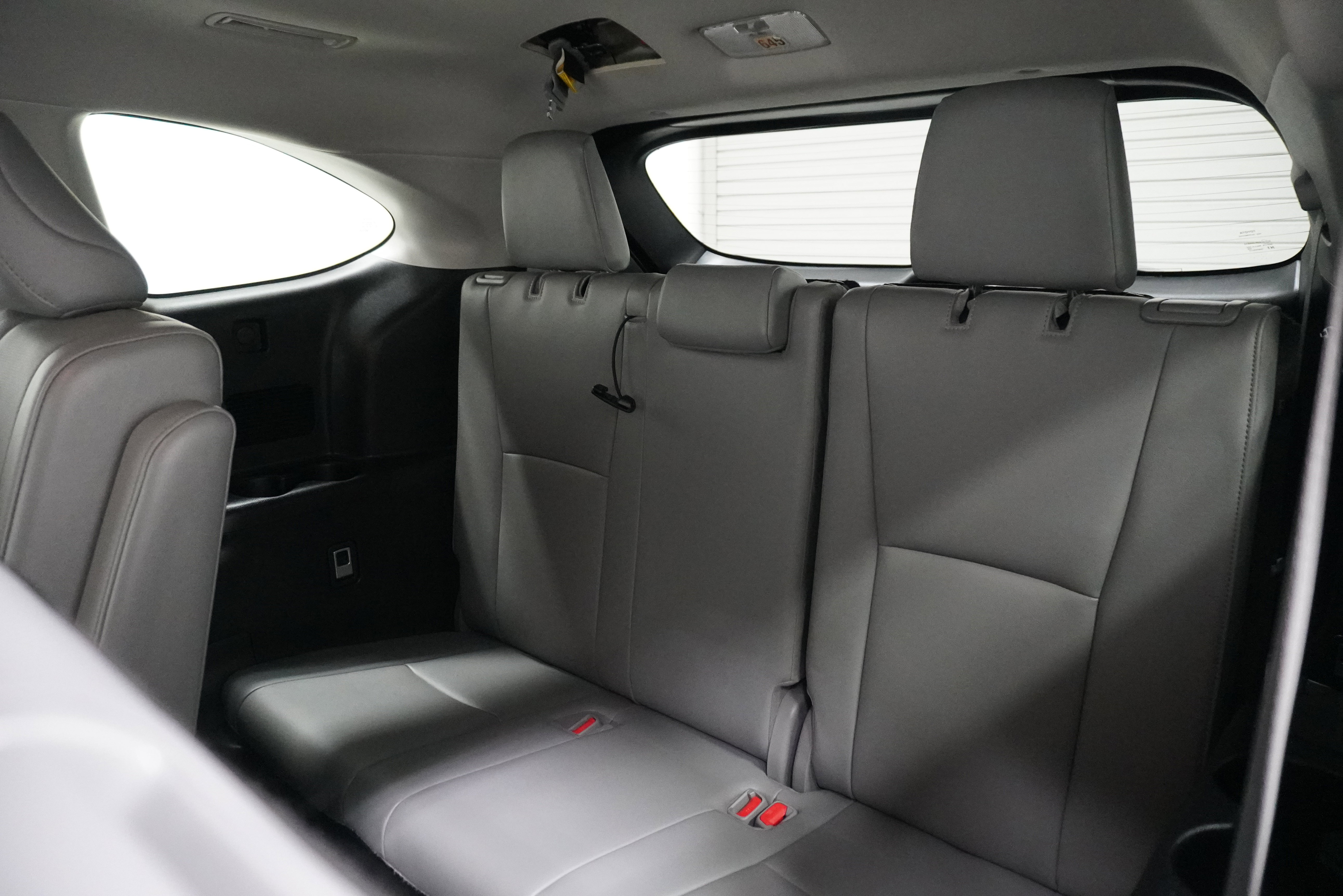 Used 2023 Toyota Highlander Limited FWD image 14