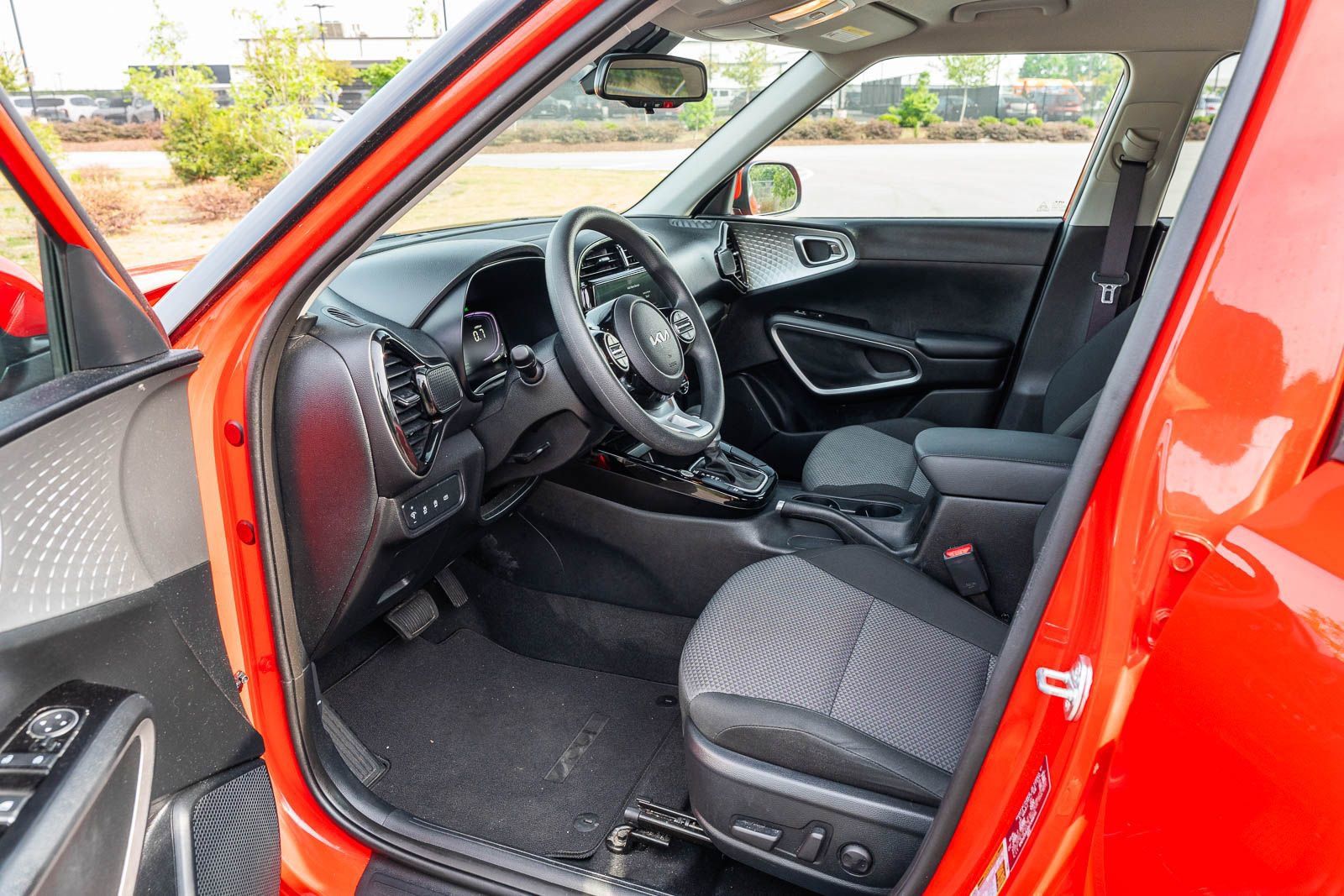 Used 2025 Kia Soul S image 18