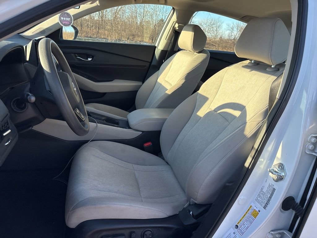 Certified 2023 Honda Accord EX image 15