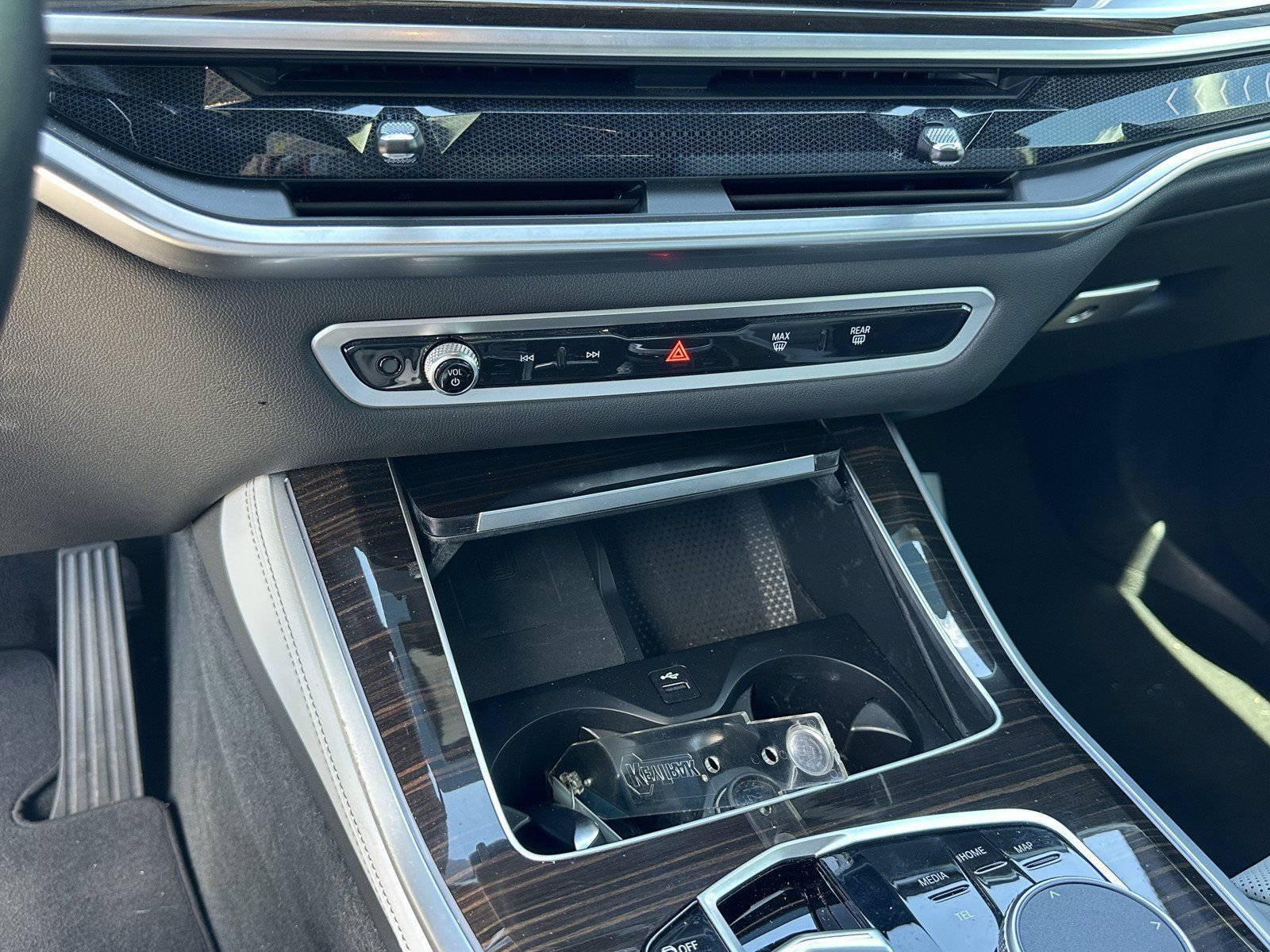 Certified 2024 BMW X5 sDrive40i w/ Premium Package RWD image 25
