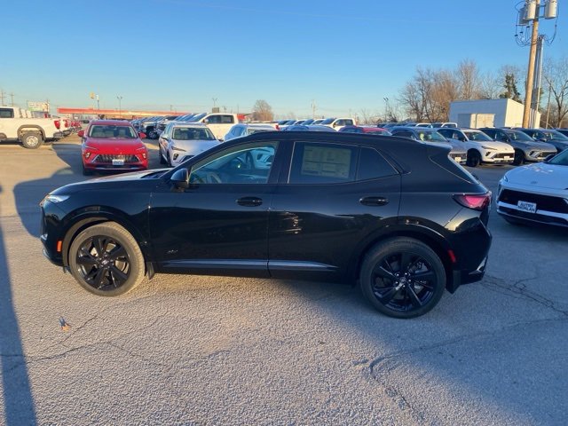 New 2025 Buick Envision Sport Touring image 3