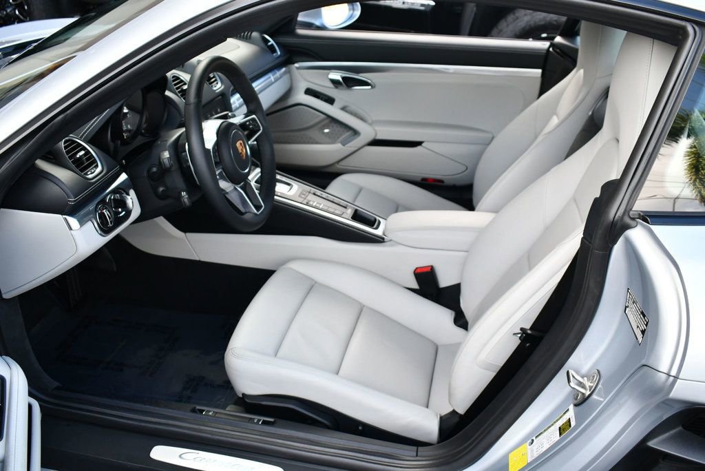 Used 2018 Porsche 718 Cayman RWD image 14