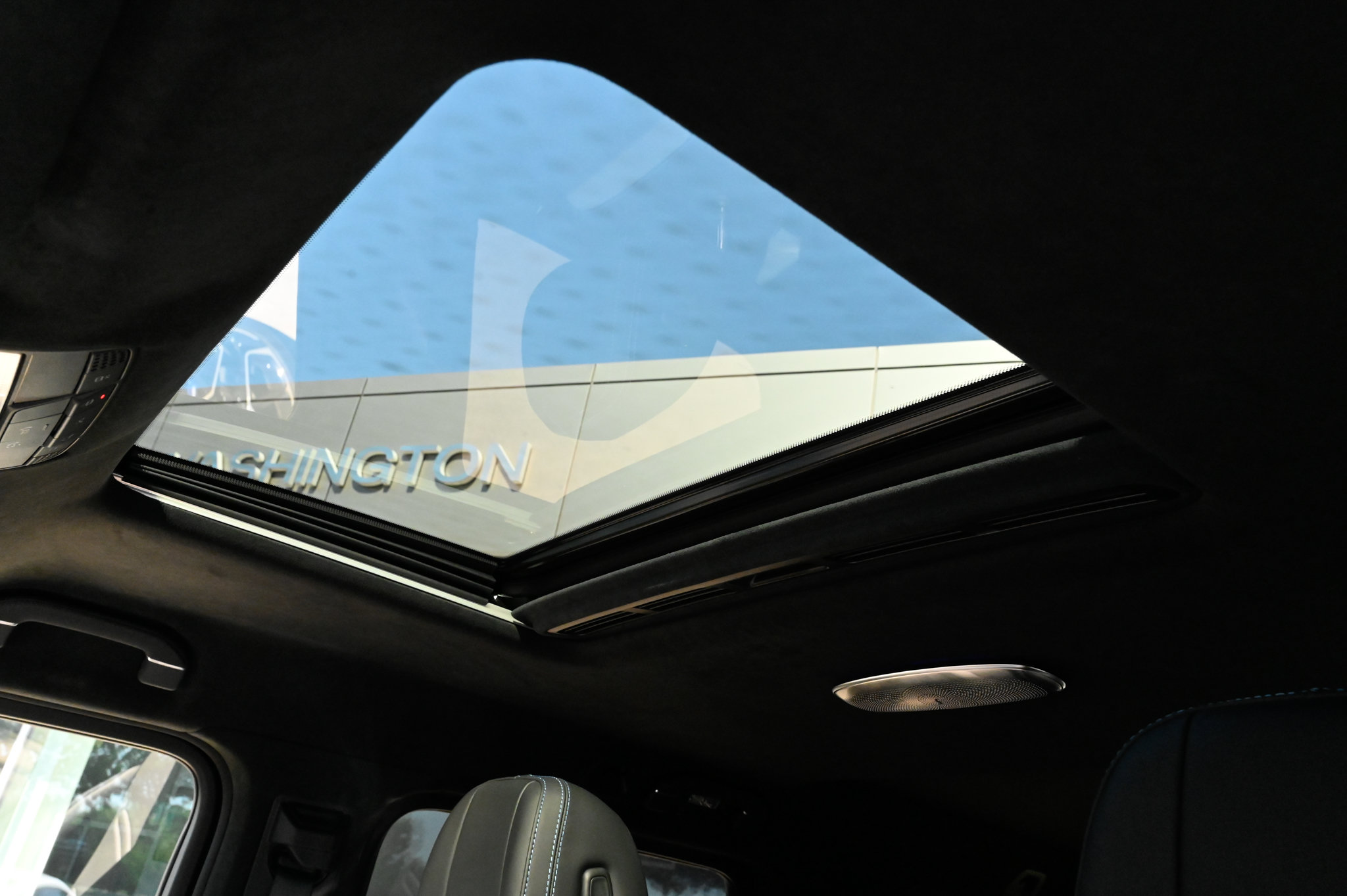 Used 2025 Mercedes-Benz G 580 w/ EQ Technology image 35
