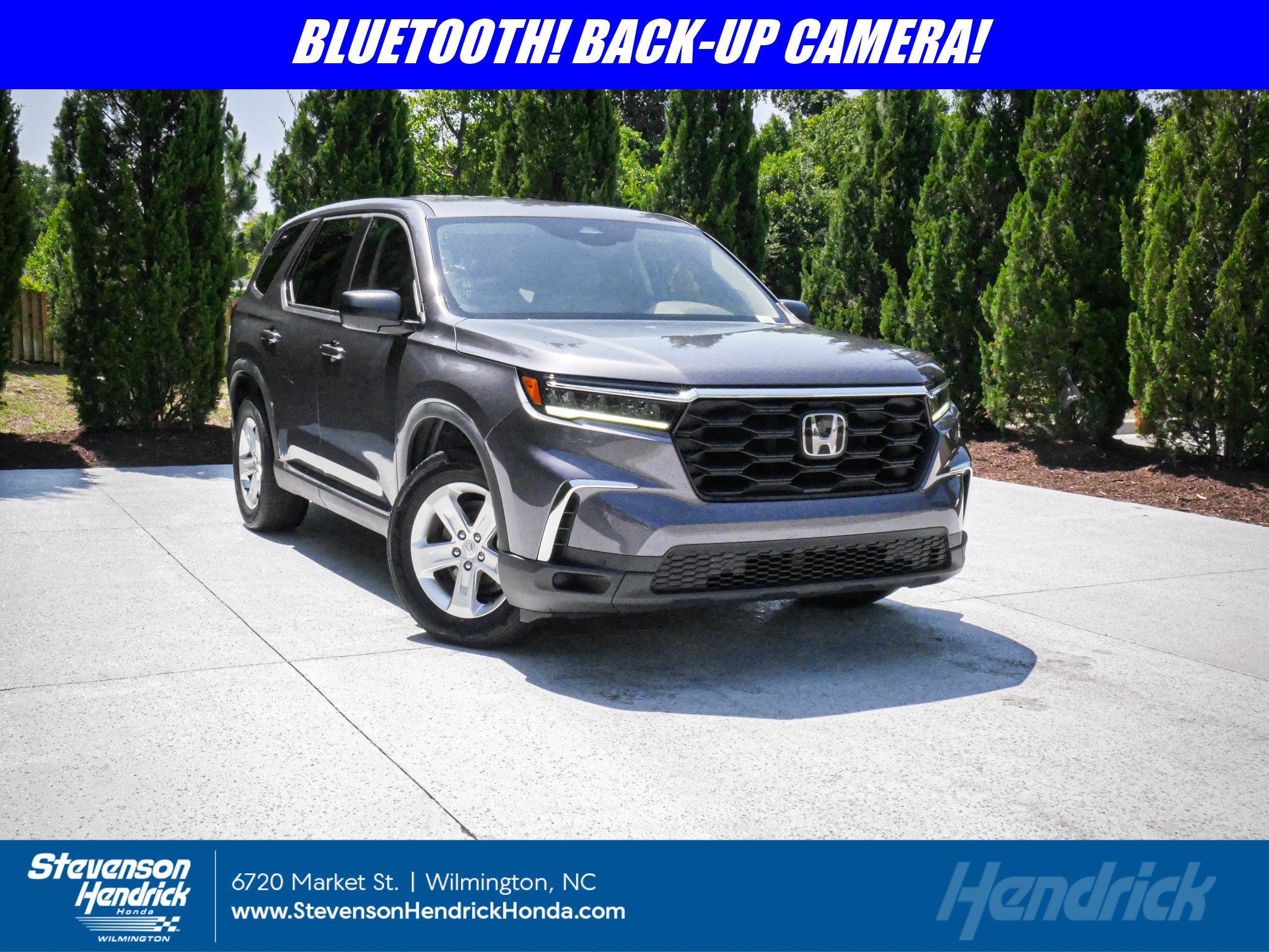 Used 2023 Honda Pilot LX image 1