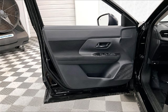 New 2027 Nissan Kicks S AWD/4WD image 31