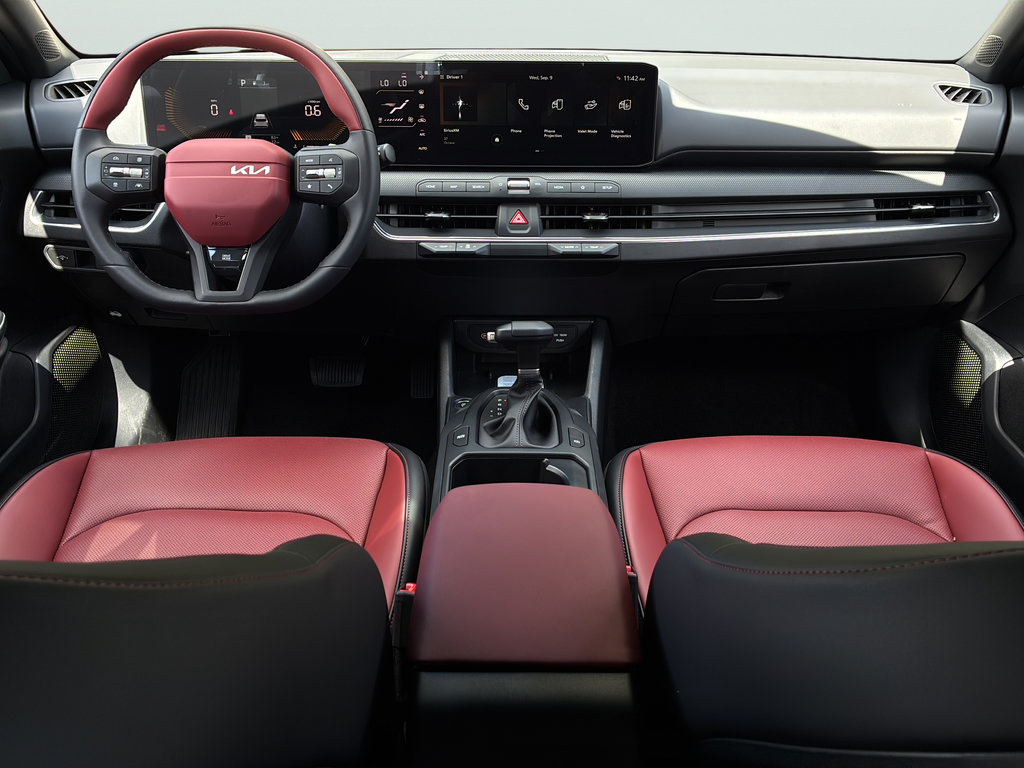 New 2026 Kia K4 EX FWD image 18