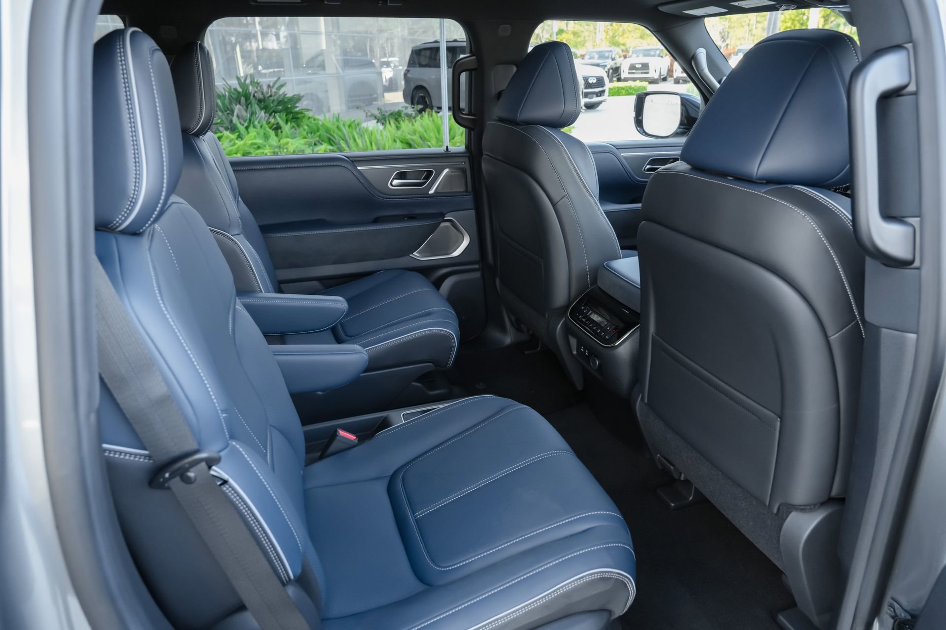 New 2026 INFINITI QX80 4WD w/ Sport Exterior Package image 29