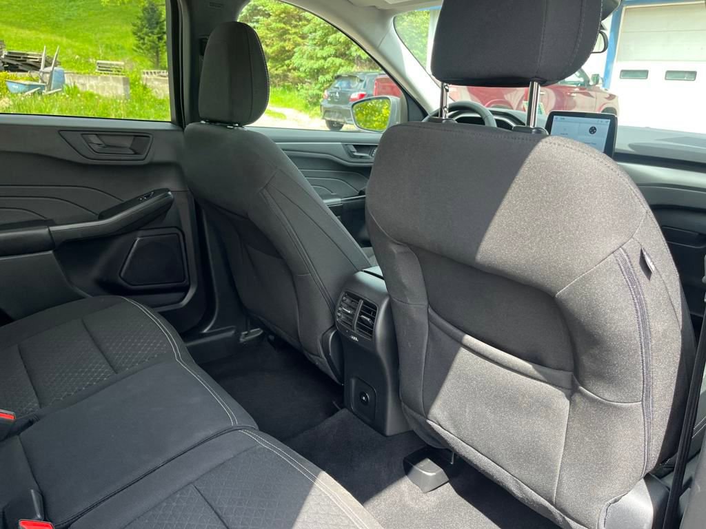 Used 2024 Ford Escape Active image 40