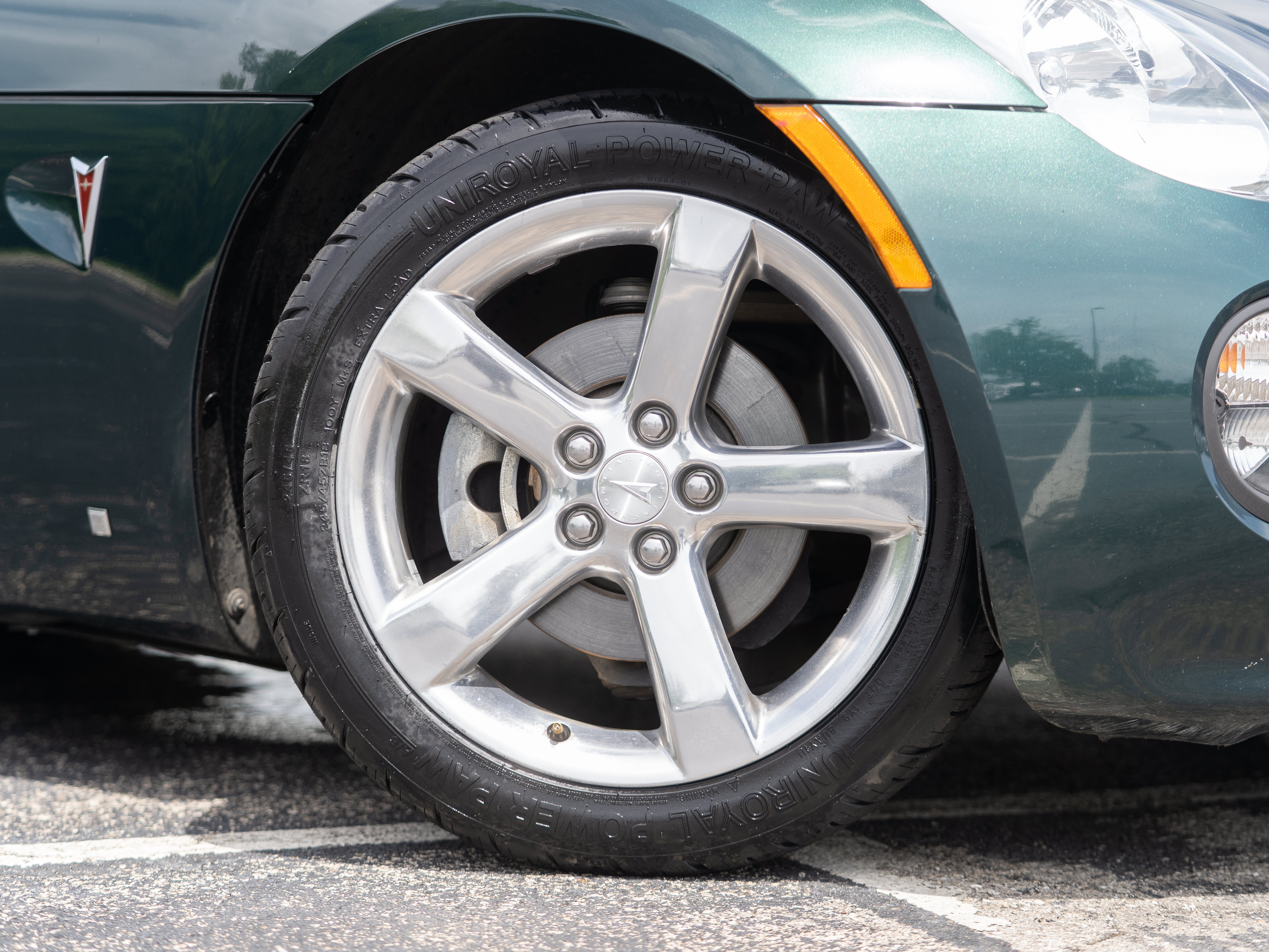 Used 2007 Pontiac Solstice GXP w/ Premium Package RWD image 31