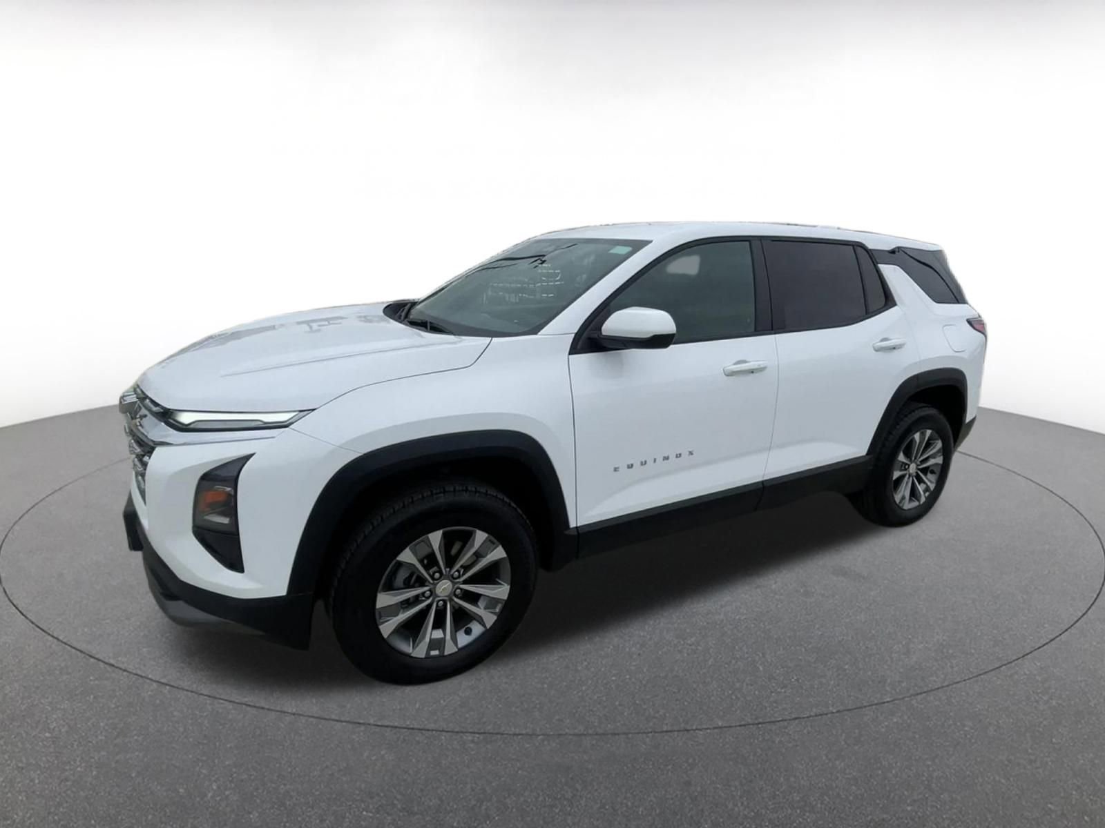 Used 2025 Chevrolet Equinox LT image 8