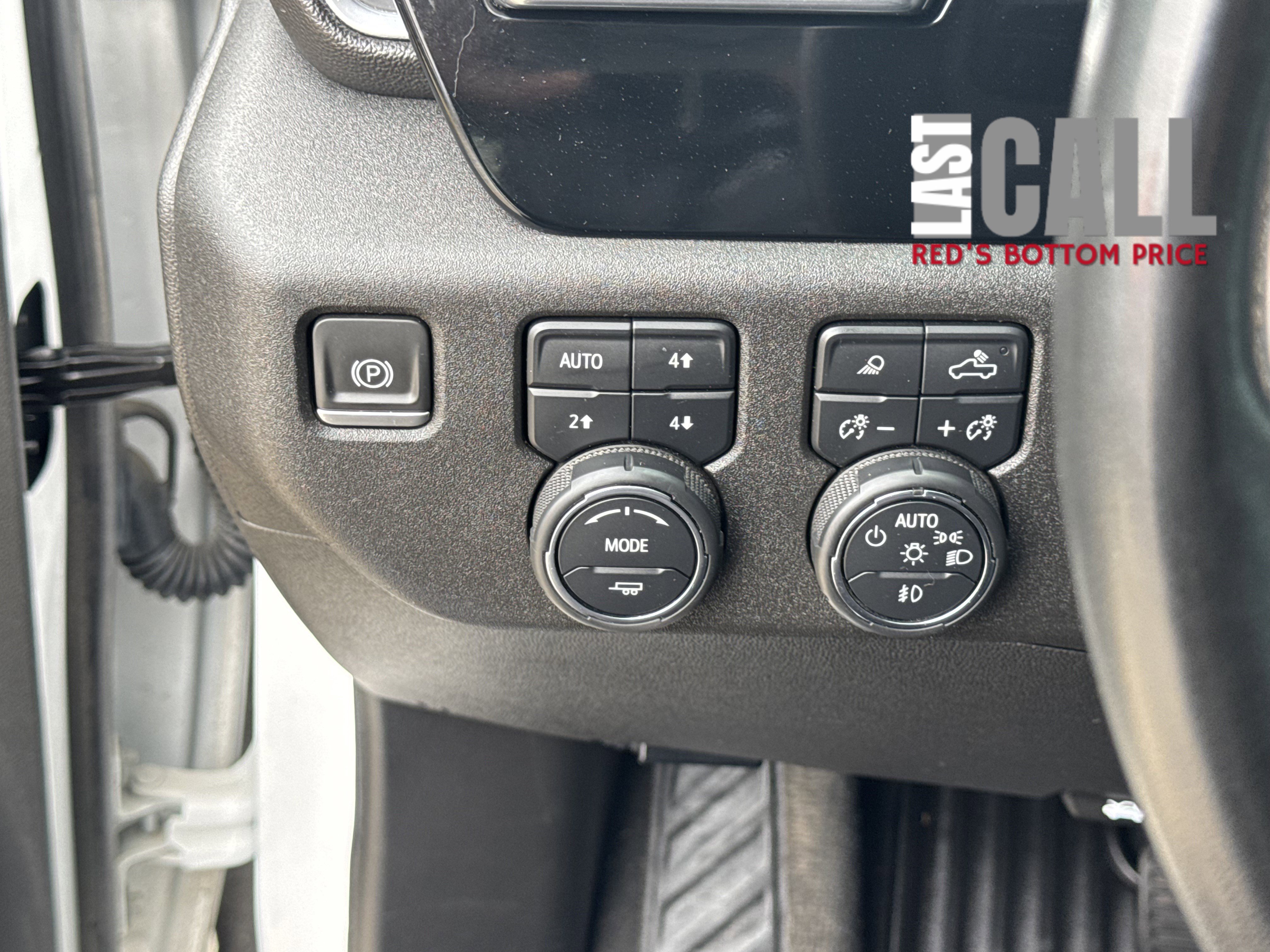 Used 2024 Chevrolet Silverado 2500 LTZ w/ LTZ Plus Package image 25