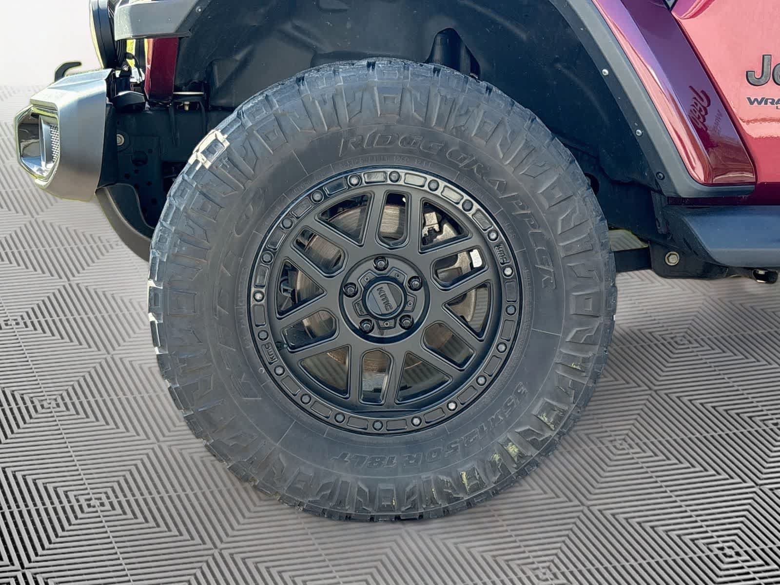 Used 2021 Jeep Wrangler Unlimited Sahara AWD/4WD image 31