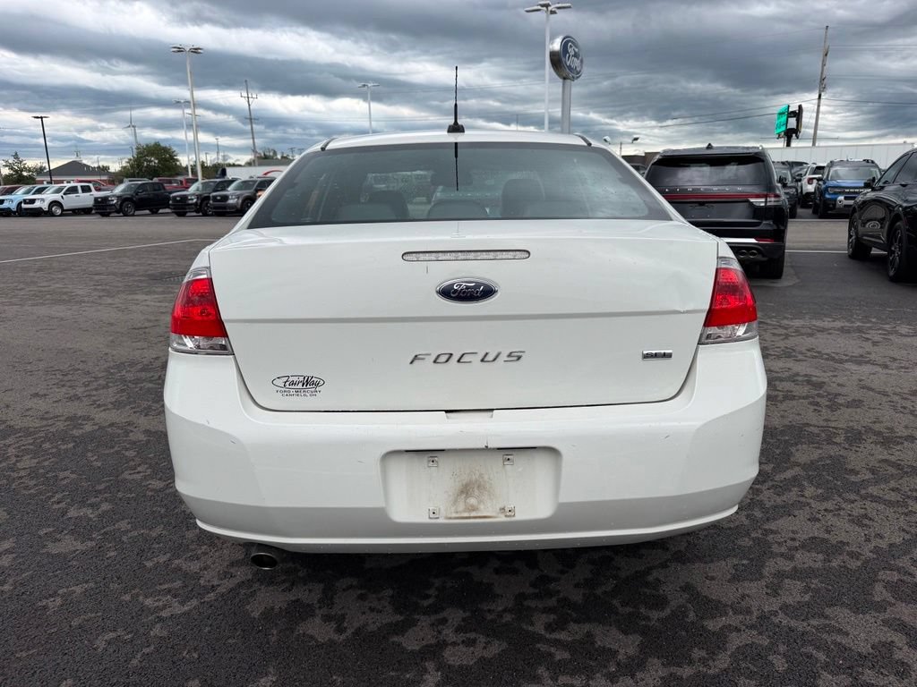 Used 2010 Ford Focus SEL FWD image 6